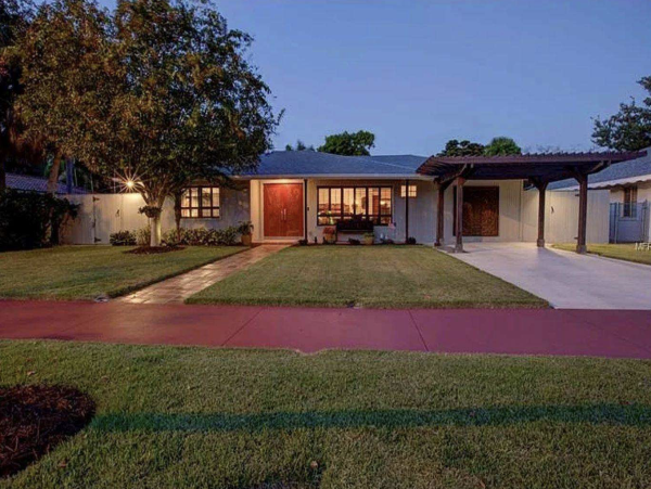 Lido Key Three Bedroom Vacation Home With Pool Walk To Beach